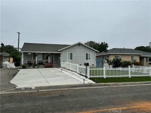 Photo of 16818 E Masline Street, Covina, CA 91722 (MLS # CV26183947)