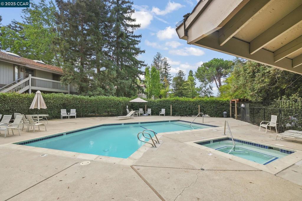 WINDSOR TERRACE - Residential