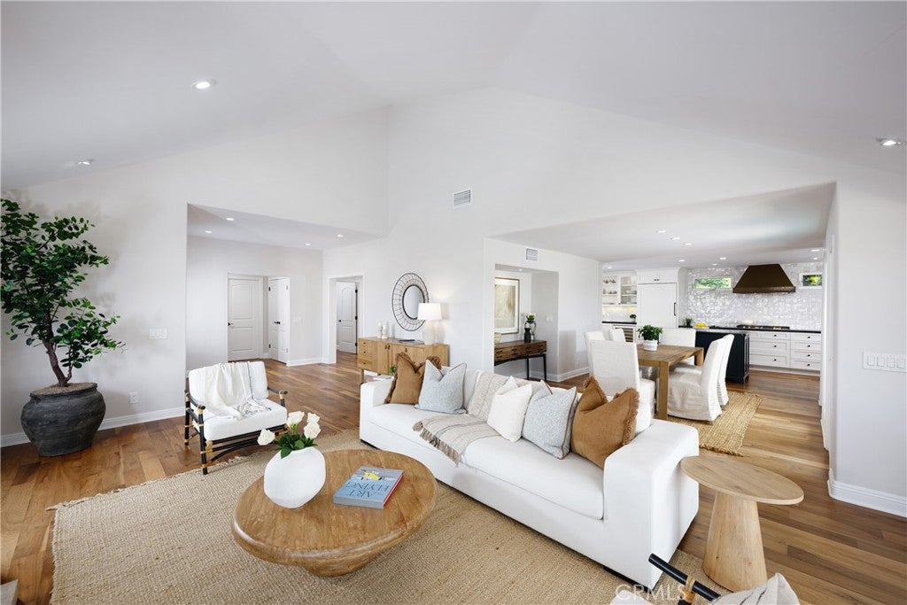 2101 Yacht Daphne, Newport Beach CA 92660 - Photo 13