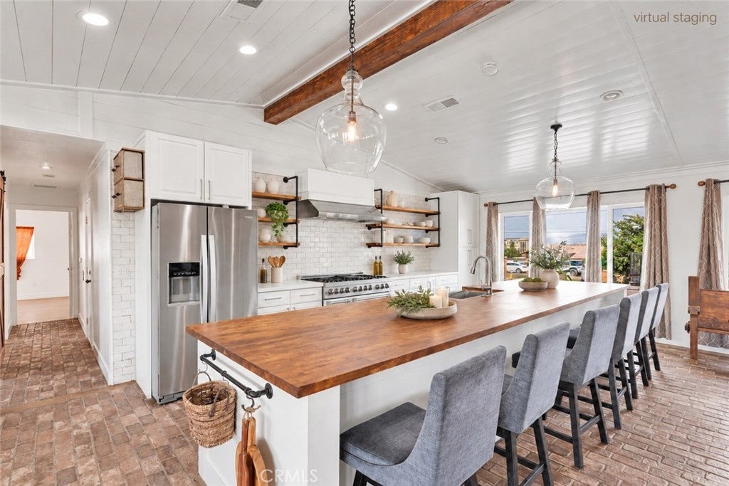 18266 Manzanita