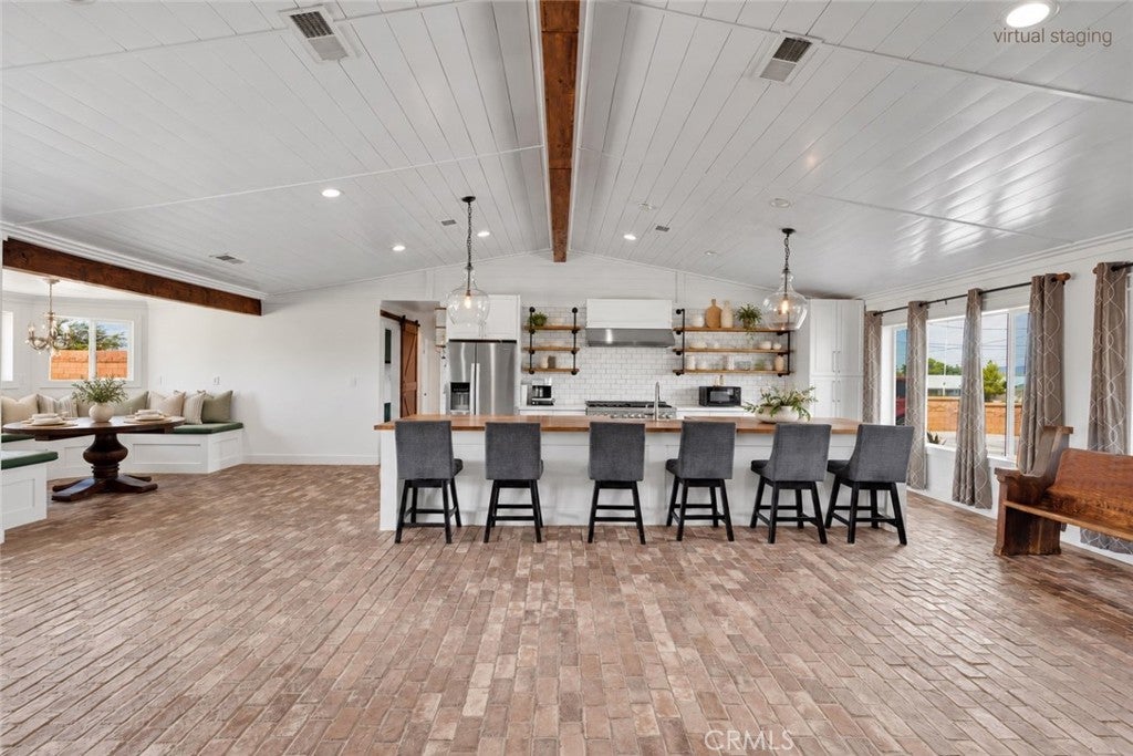 18266 Manzanita