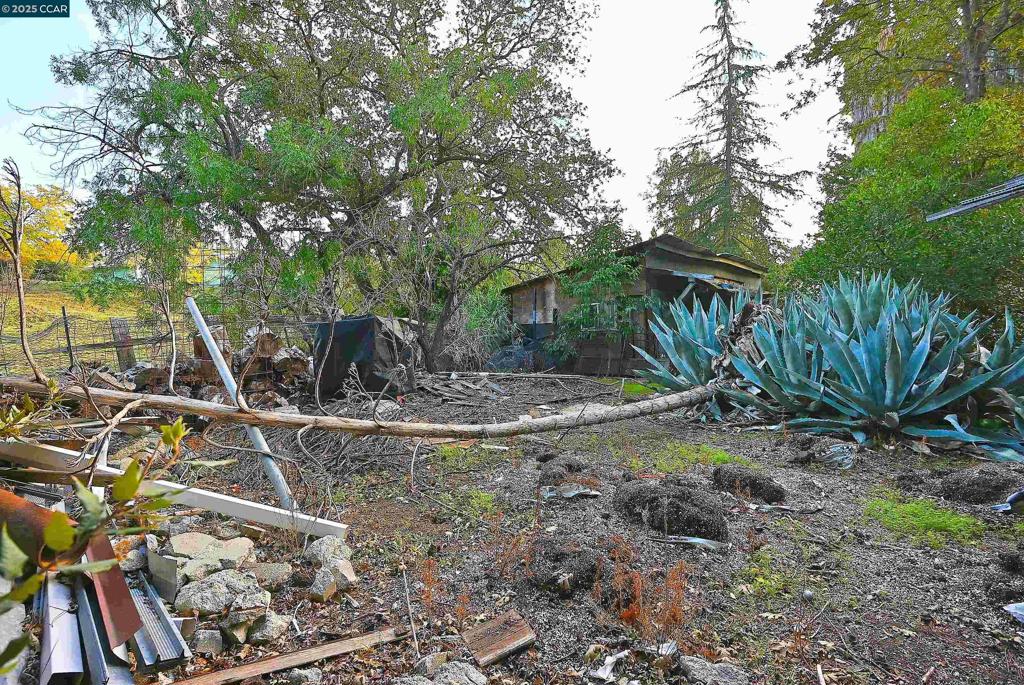 WALNUT HEIGHTS - Residential