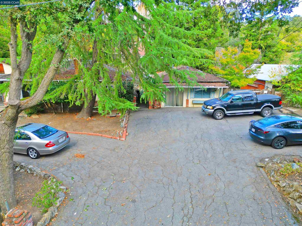 WALNUT HEIGHTS - Residential