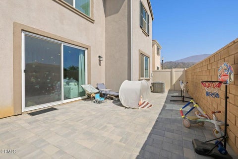 Tiny photo for 409 Snowdrop Lane, Santa Paula, CA 93060 (MLS # V1-38058)