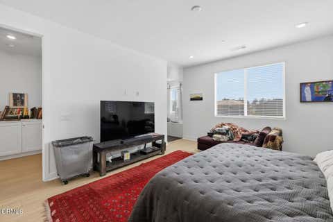 Tiny photo for 409 Snowdrop Lane, Santa Paula, CA 93060 (MLS # V1-38058)