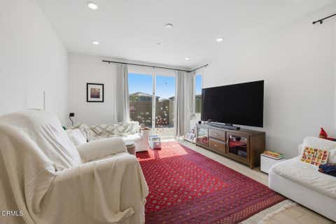 Tiny photo for 409 Snowdrop Lane, Santa Paula, CA 93060 (MLS # V1-38058)