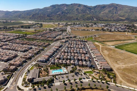 Tiny photo for 409 Snowdrop Lane, Santa Paula, CA 93060 (MLS # V1-38058)