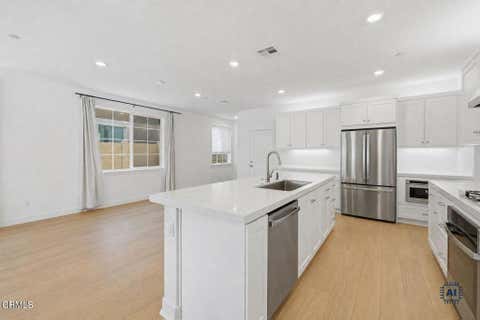 Tiny photo for 409 Snowdrop Lane, Santa Paula, CA 93060 (MLS # V1-38058)