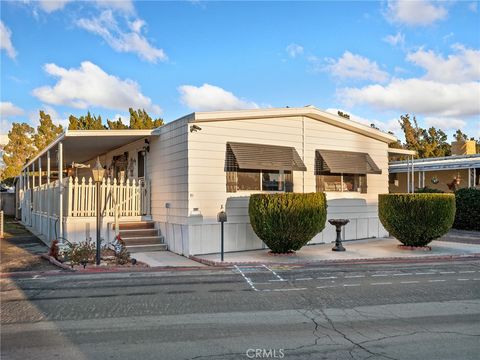 21922 Ottawa 8 Apple Valley CA 92308