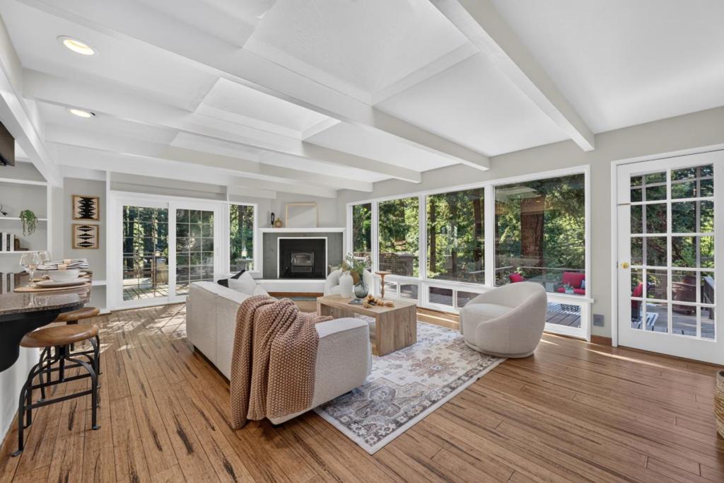 17275 Melody Lane