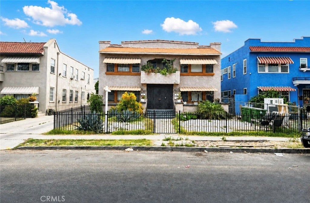 3110 Raymond Ave, Los Angeles CA 90007