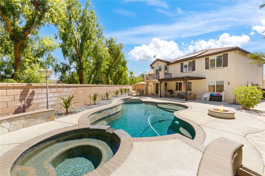 5575 Veronese Drive