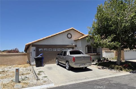 Photo of 12410 Basswood LN, Victorville, CA 92395 (MLS # CV26125846)
