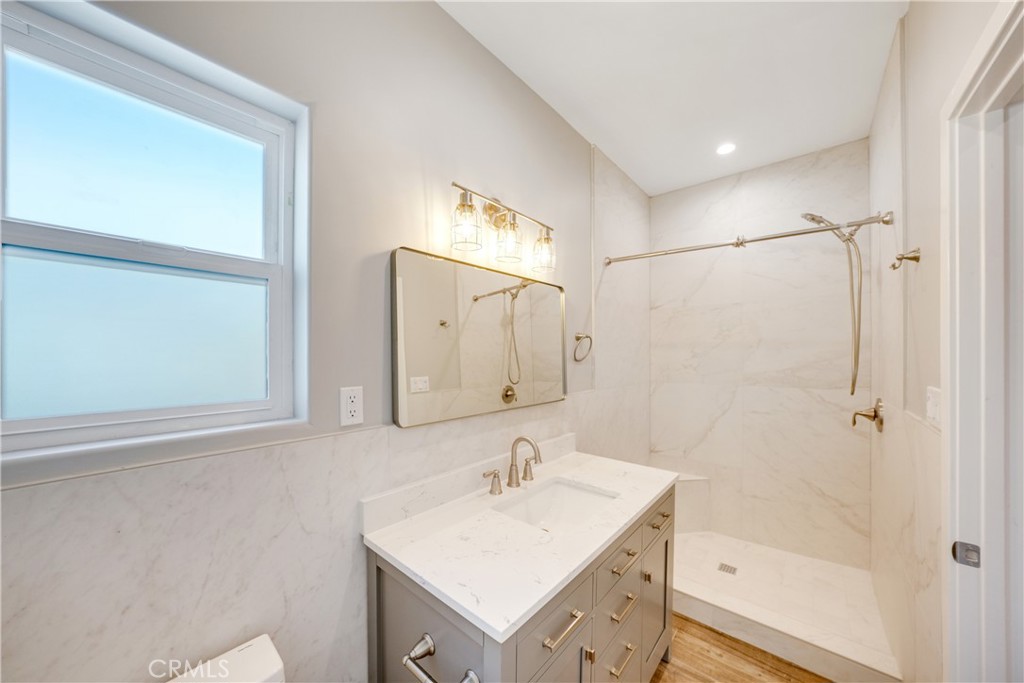 Downtown Area (DOWN) - Residential Lease