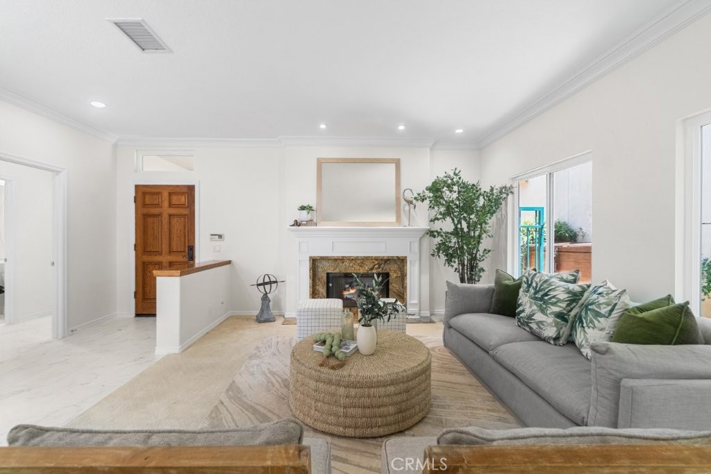 2562 Woodbury Drive