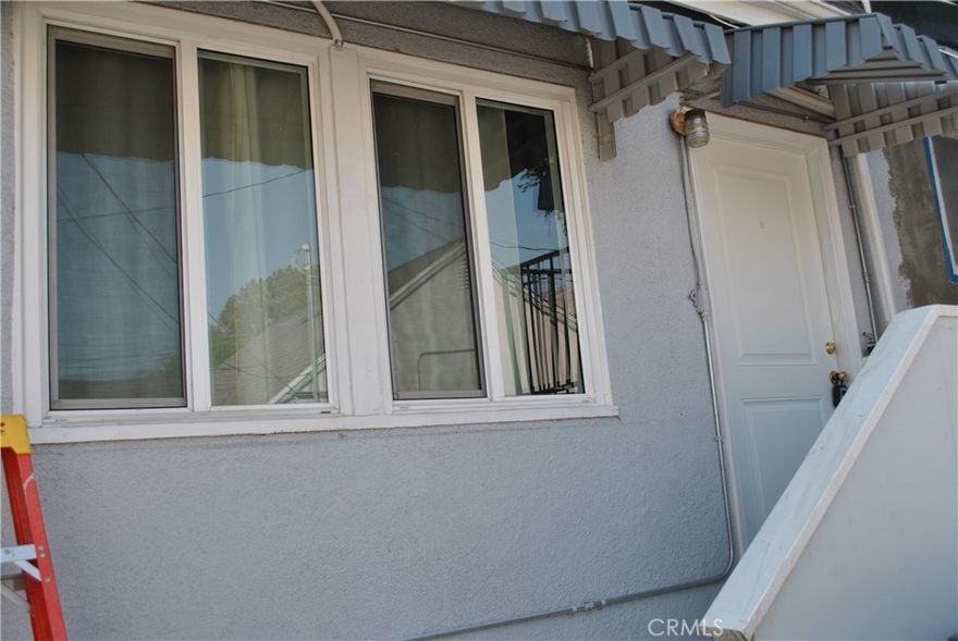 Most adorable one bedroom one bath, in excellent North East Pasadena area.

Completely remodeled with new kitchen and new bathroom, cozy fireplace.

Short distance to Stater Brothers supermarket and shops.

Easy access to 210 Fwy.

It's off street parking.

Look no more.