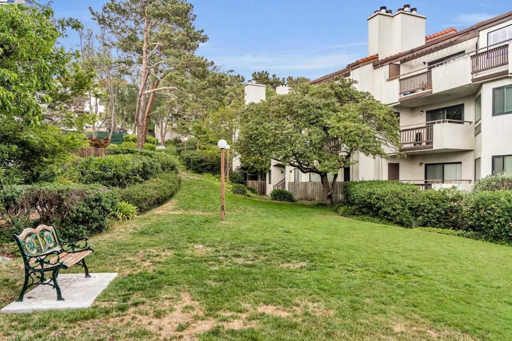 listing image 130720553927604739079