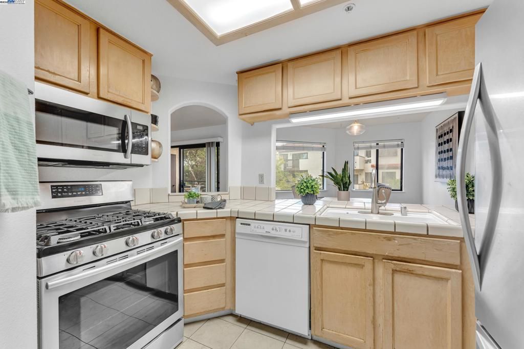 listing image 130724803587313681122