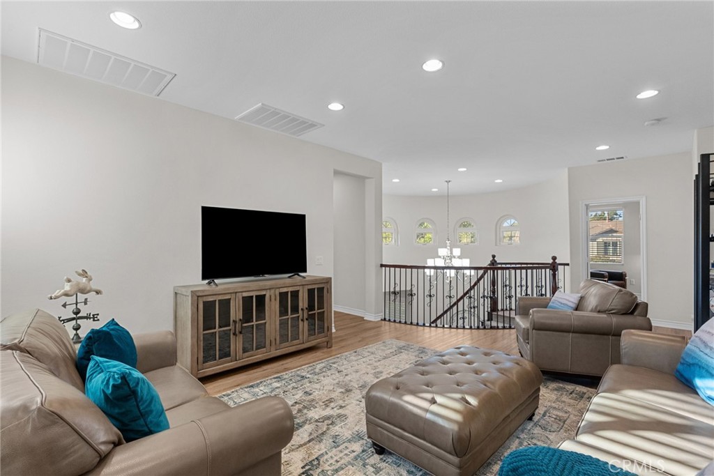 Brentwood (481) - Residential