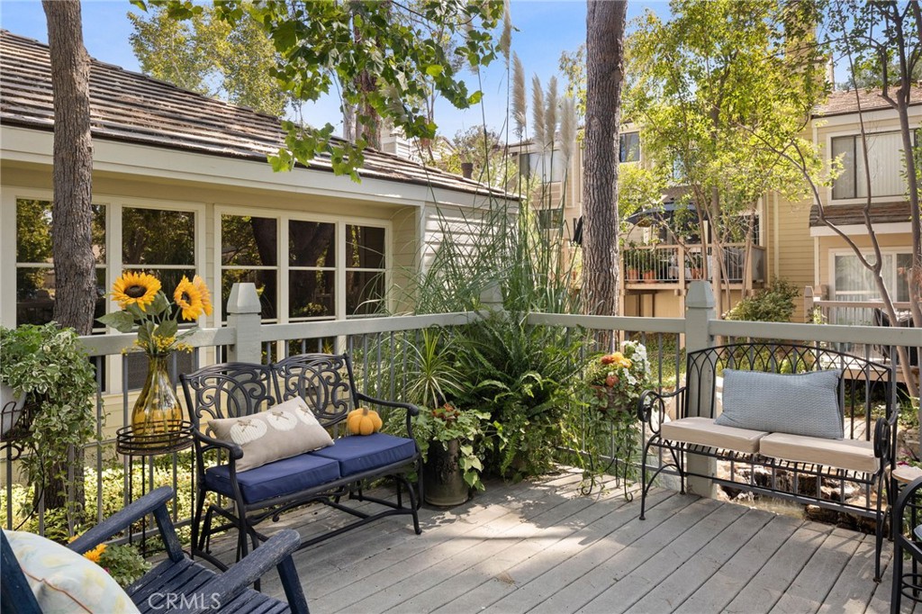 Westlake Bay (728) - Residential
