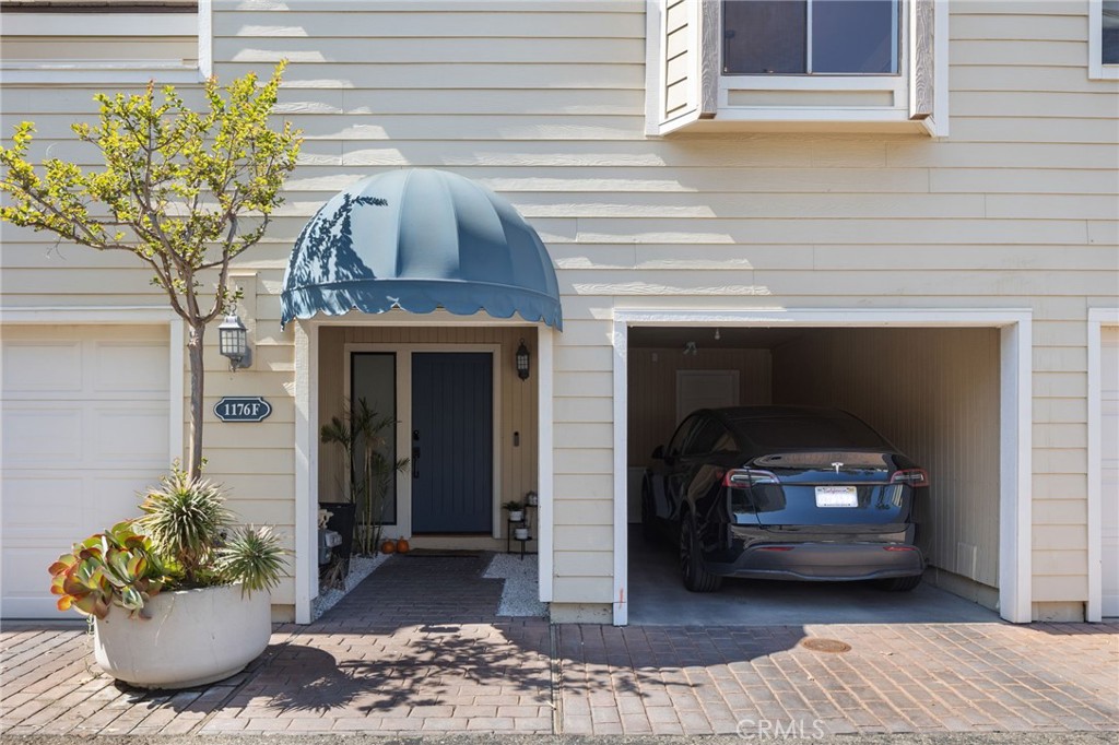 Westlake Bay (728) - Residential