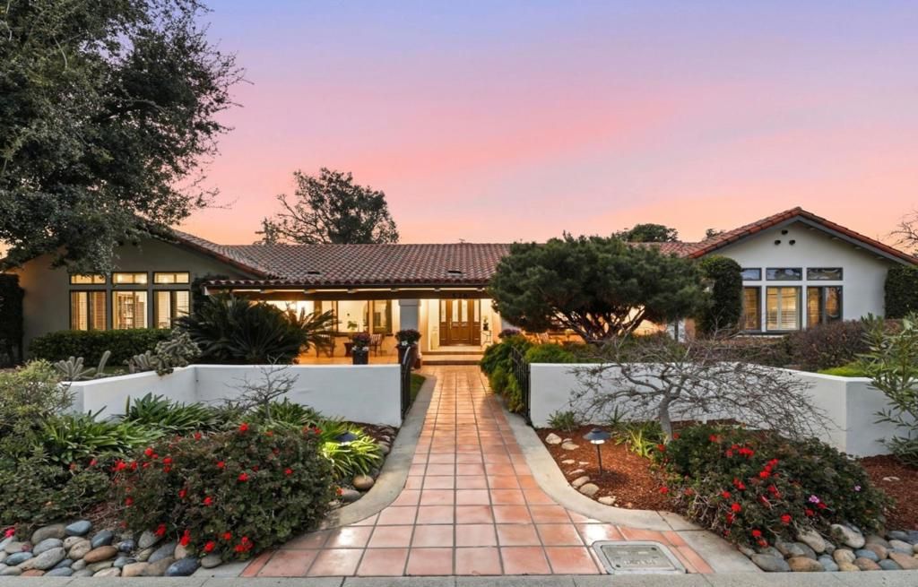 Photo of 526 Saratoga Avenue, Santa Clara, CA 95050 (MLS # ML82034601)