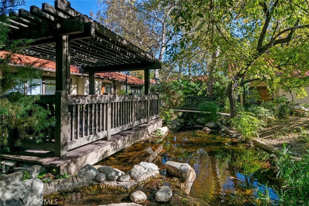 23501 Park Sorrento 211