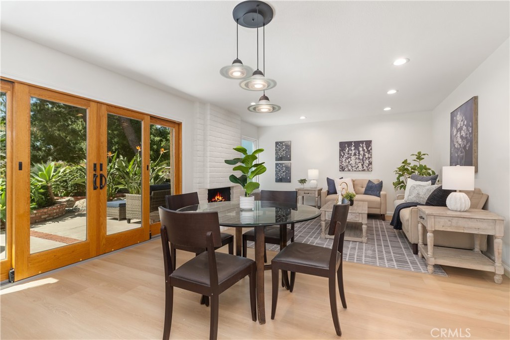 19 Whitewood