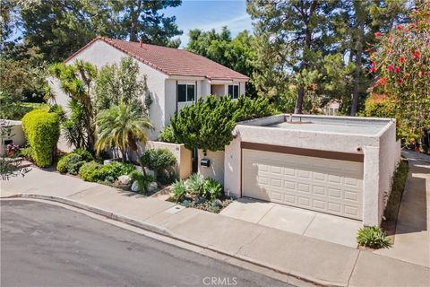 19 Whitewood Irvine CA 92612