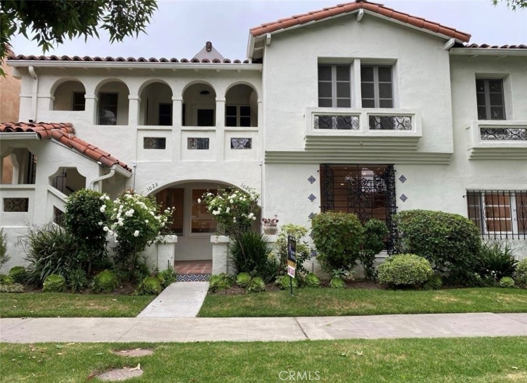 Spanish Style Duplex- Lower floor unit with a Private Pool for your enjoyment. 3 Bedrooms / 2 Bath and a separate office that can be used as an additional small bedroom.
This bright and spacious home offers a remodeled kitchen and bathroom, fireplace, and a private remodeled patio. Wood and tile floors, granite counter tops, laundry area inside the unit with washer and dryer Included. The home comes with a 2 car garage, central heat/air and use of backyard swimming pool. Appliances included in kitchen: oven, microwave, fridge, and dishwasher.
Located in the South Carthay Historic District. A beautiful home in an amazing location- just south of Olympic and Crescent Heights and conveniently located by Beverly Hills / Beverly Center and La Cienega Park.
Included in rent: water/ sewer, gardener and pool service
Tenant responsibility: Gas, electricity, and trash
Pets ok with approval and additional pet deposit.