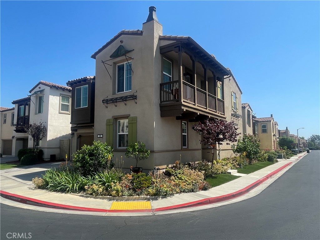 320 E Costera Court