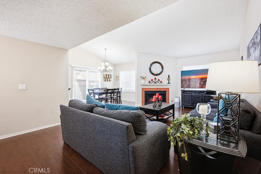 1814 N Vineyard Avenue E