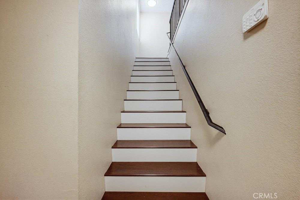 1814 N Vineyard Avenue E