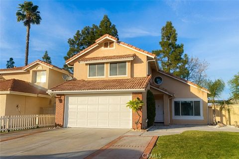 Photo of 28724 Bridge Water Lane, Menifee, CA 92584 (MLS # TR25236826)