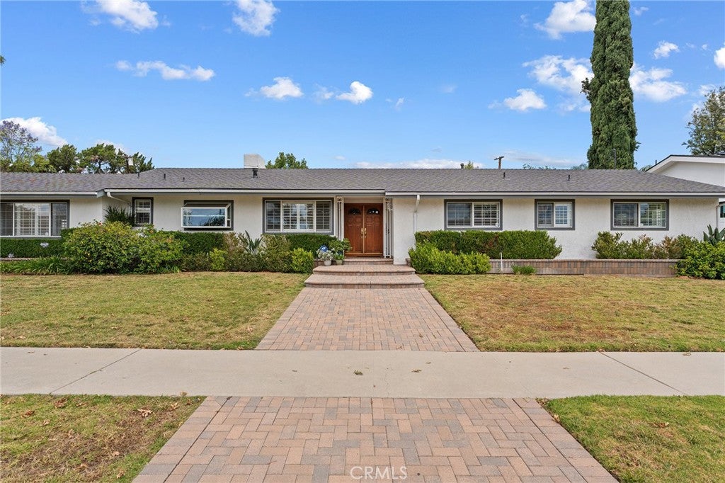 19041 Vintage Street, Northridge CA 91324