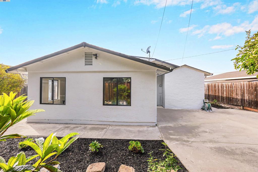 MILPITAS - Residential