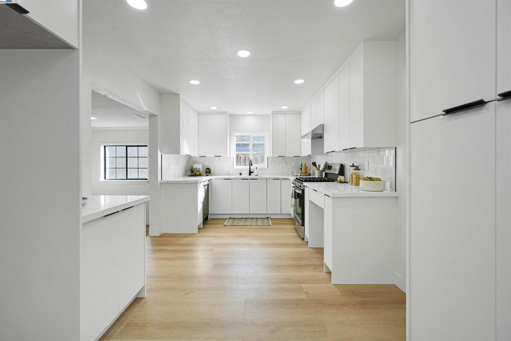 MILPITAS - Residential