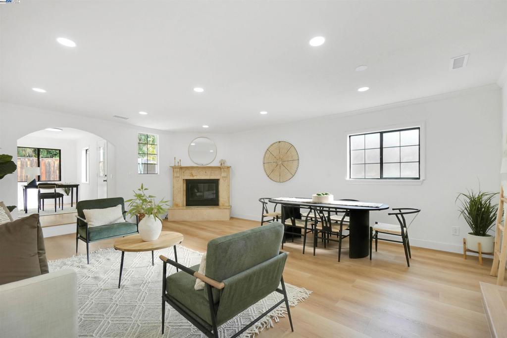 MILPITAS - Residential