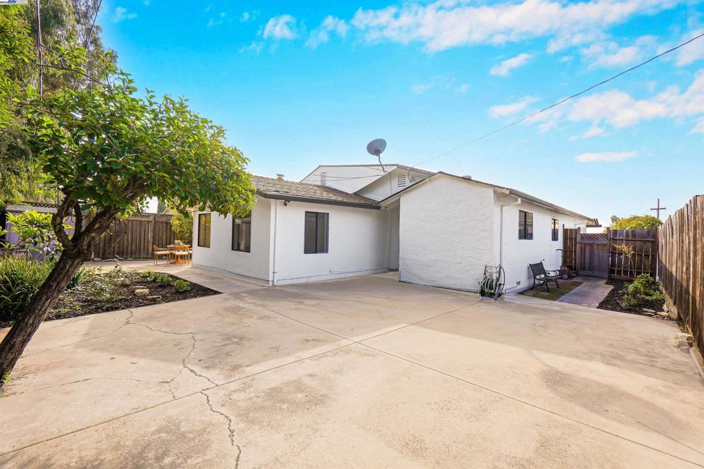 MILPITAS - Residential