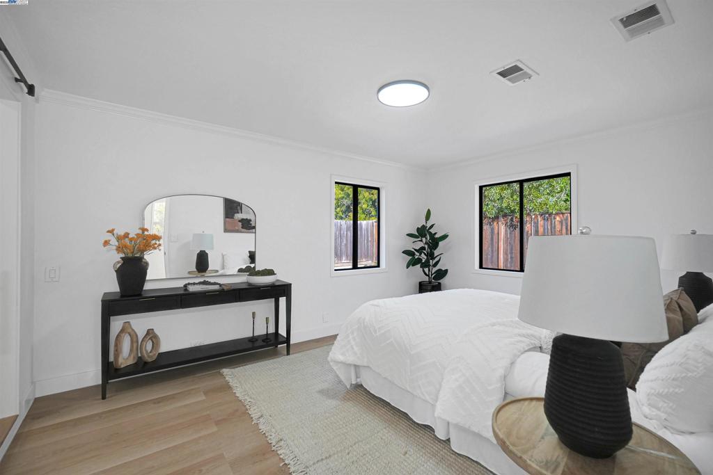 MILPITAS - Residential