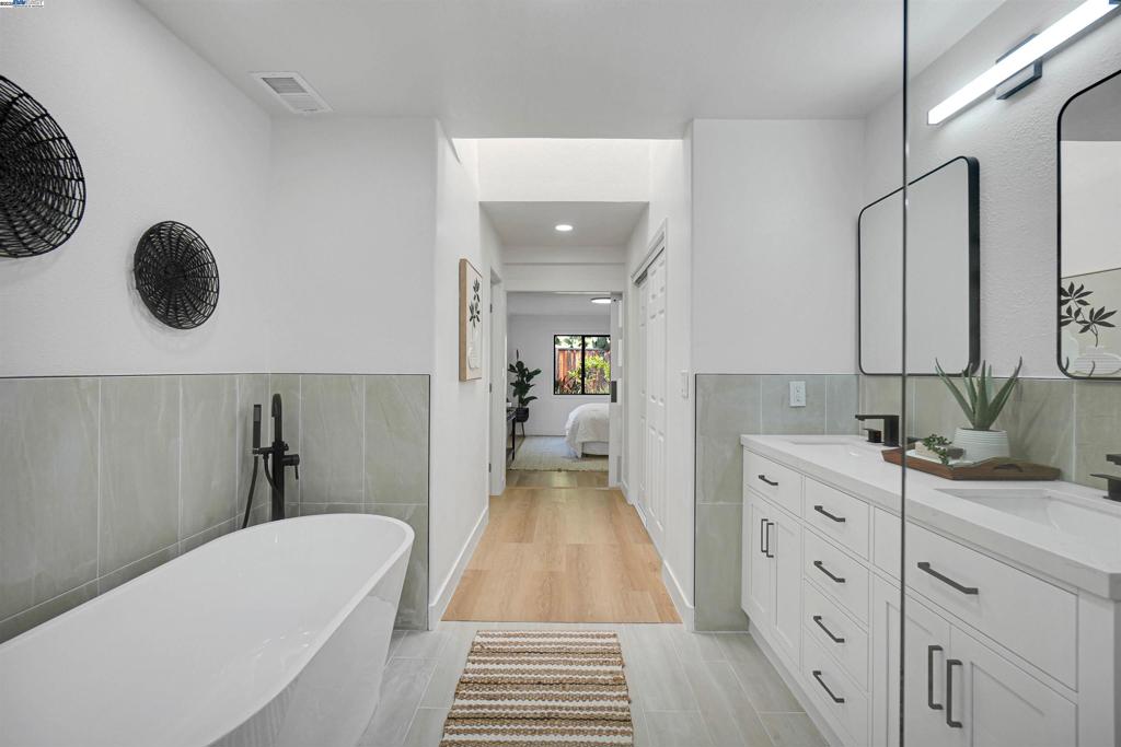 MILPITAS - Residential