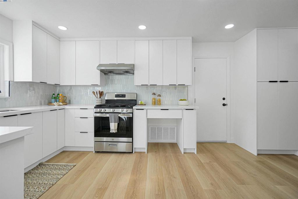 MILPITAS - Residential