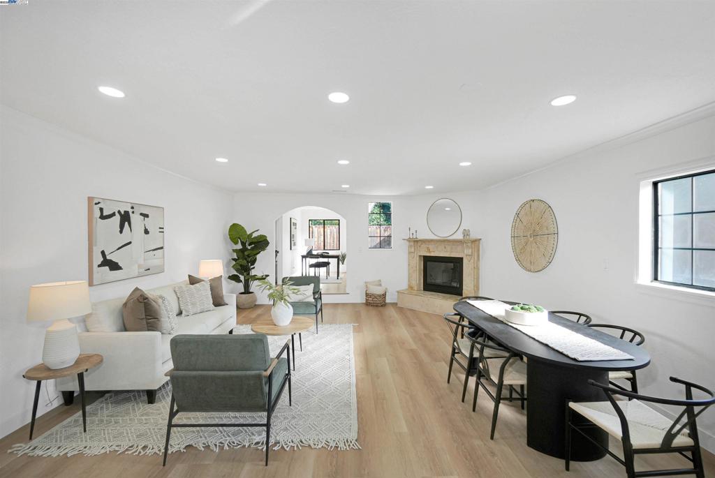 MILPITAS - Residential