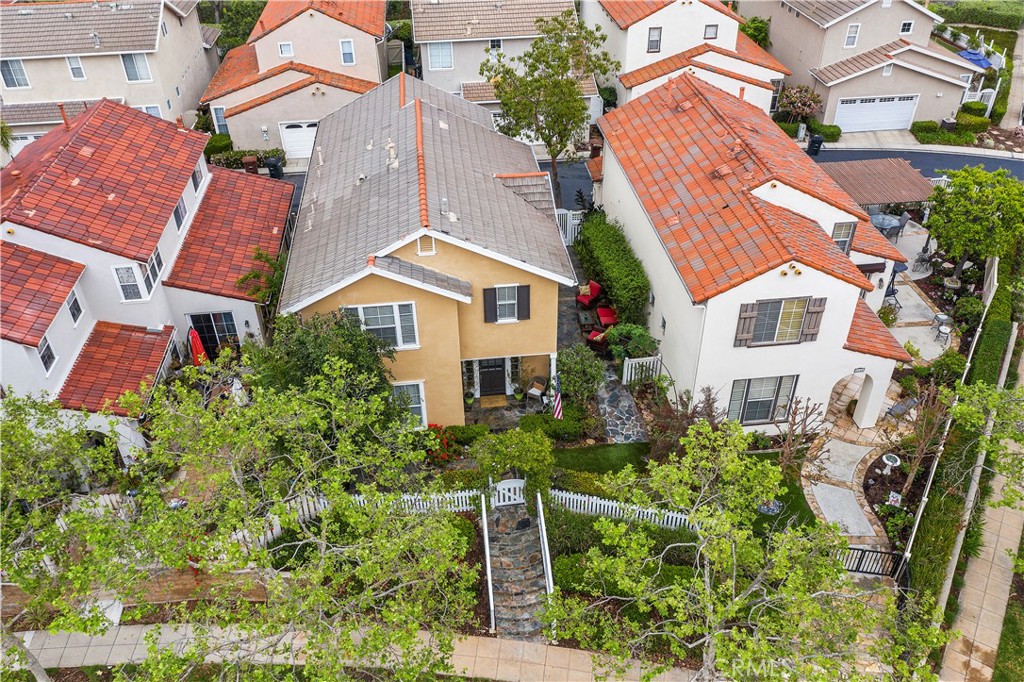 Los Paseos (LOPA) - Residential