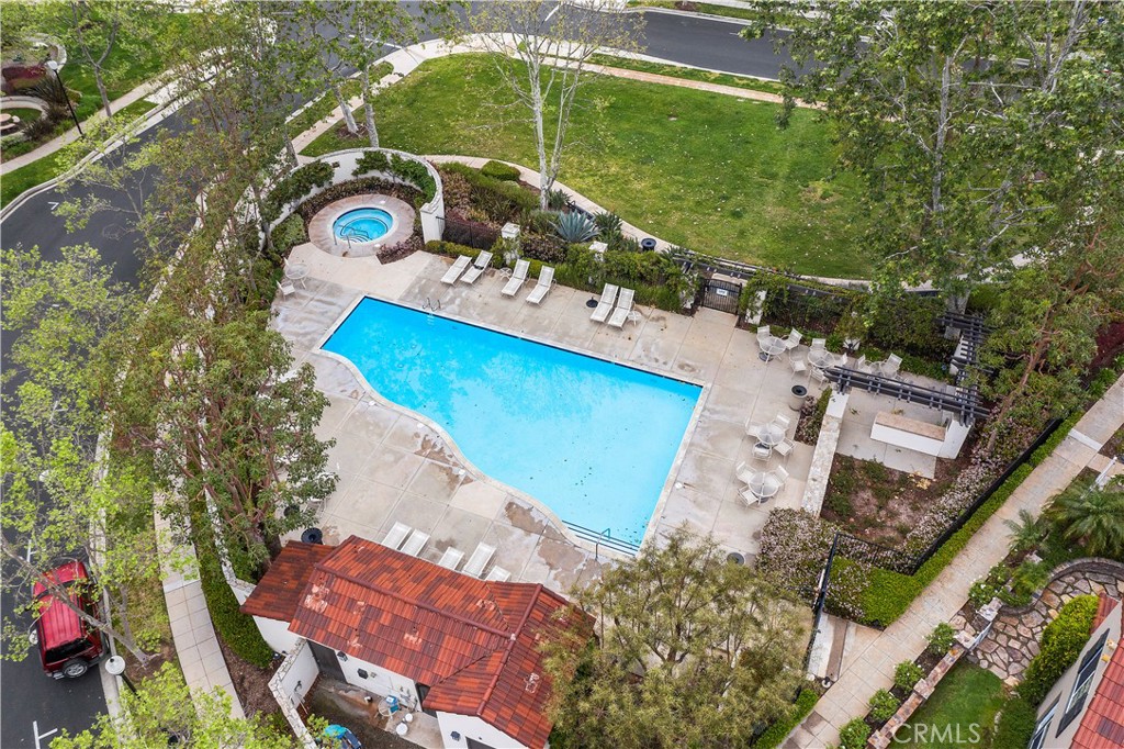 Los Paseos (LOPA) - Residential