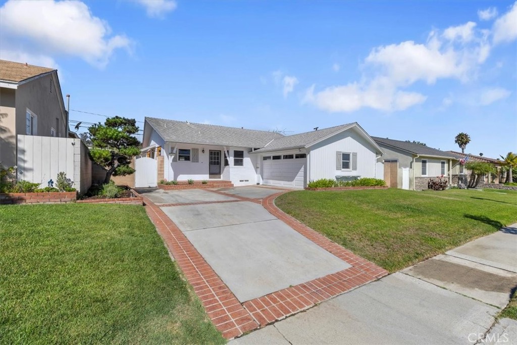 Welcome to this beautifully updated 3 bedroom, 2 bath home in the highly desirable Southwood neighborhood of Torrance. The home features a brand-new remodeled second bathroom and an expanded primary suite with an additional 8 feet of living space. Inside, you’ll find rich dark hardwood floors throughout, and plenty of natural light. Enjoy the home’s charming curb appeal, proximity to top-rated West Torrance schools and parks, and a location that’s hard to beat — less than 2 miles from the beach and just minutes to Riviera Village’s shopping and dining.
This home truly represents the epitome of South Bay living.