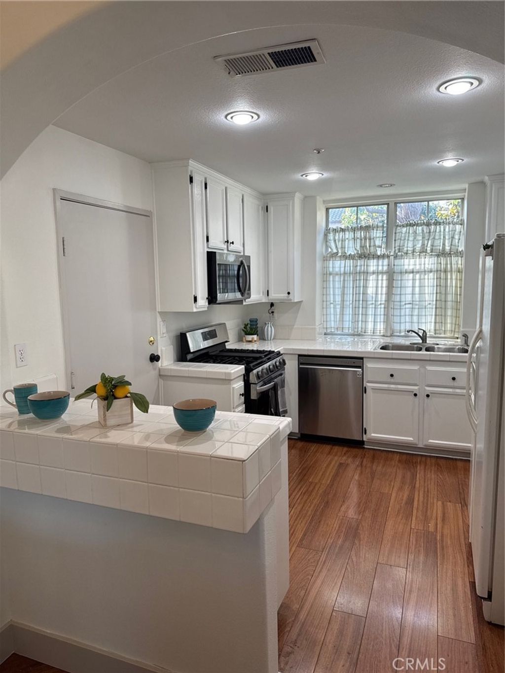 Photo of 13440 Savanna, Tustin, CA 92782 (MLS # PW26058578)