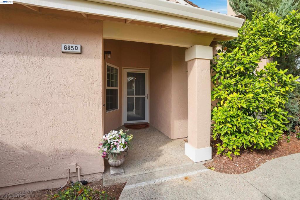 685 Palomino Dr Dr D, Pleasanton CA 94566