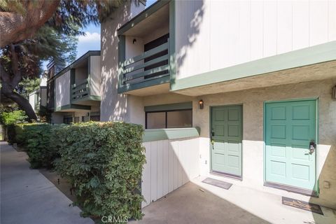 Photo of 7550 Zombar #11, Van Nuys, CA 91406 (MLS # GD25248900)