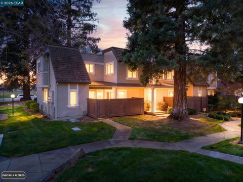 Photo of 102 Luna Grande Cir Cir, Sacramento, CA 95834 (MLS # 41129047)